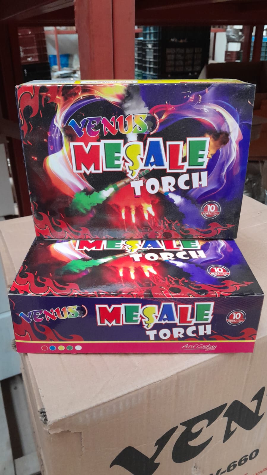 Venüs ve Troy Maxi meşale modelleri yan yana